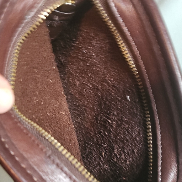 Vintage Coach Dark Brown Leather Crossbody Bag - Picture 7 of 16